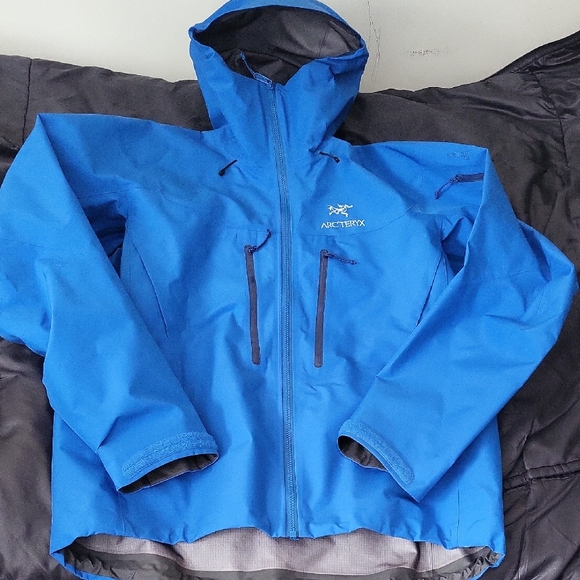 Arc'teryx Other - Arc'teryx Alpha Sv Mens Large